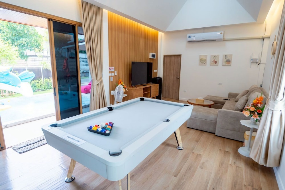 Ongsa Poolvilla Udonthani