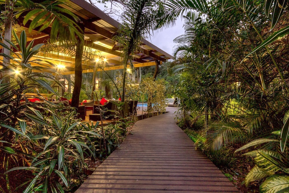 Forest Lodge
