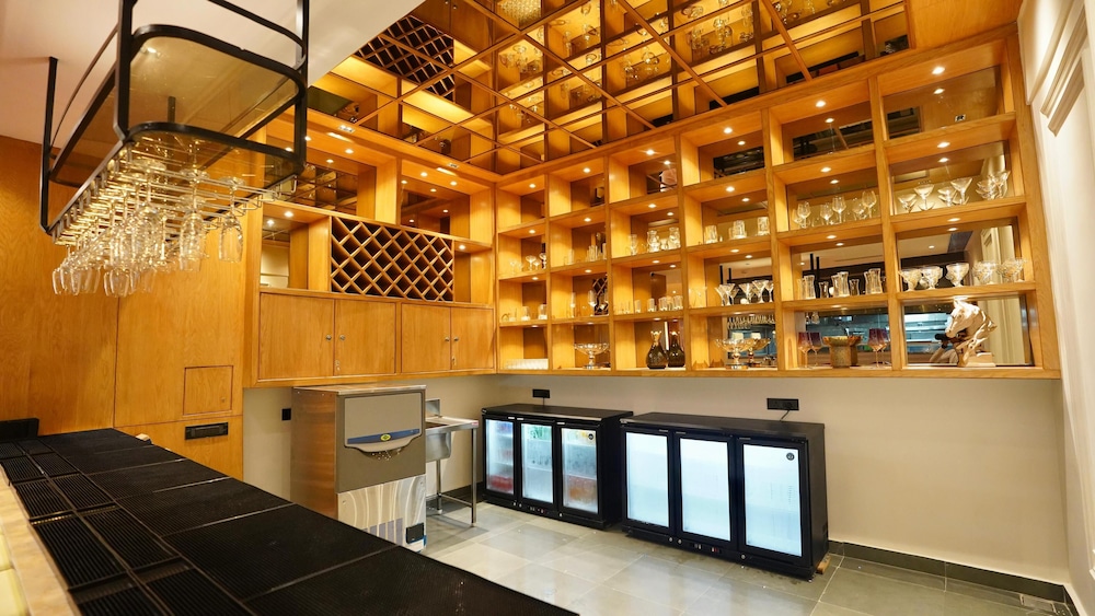 SCYLLA Luxury Resort & Spa