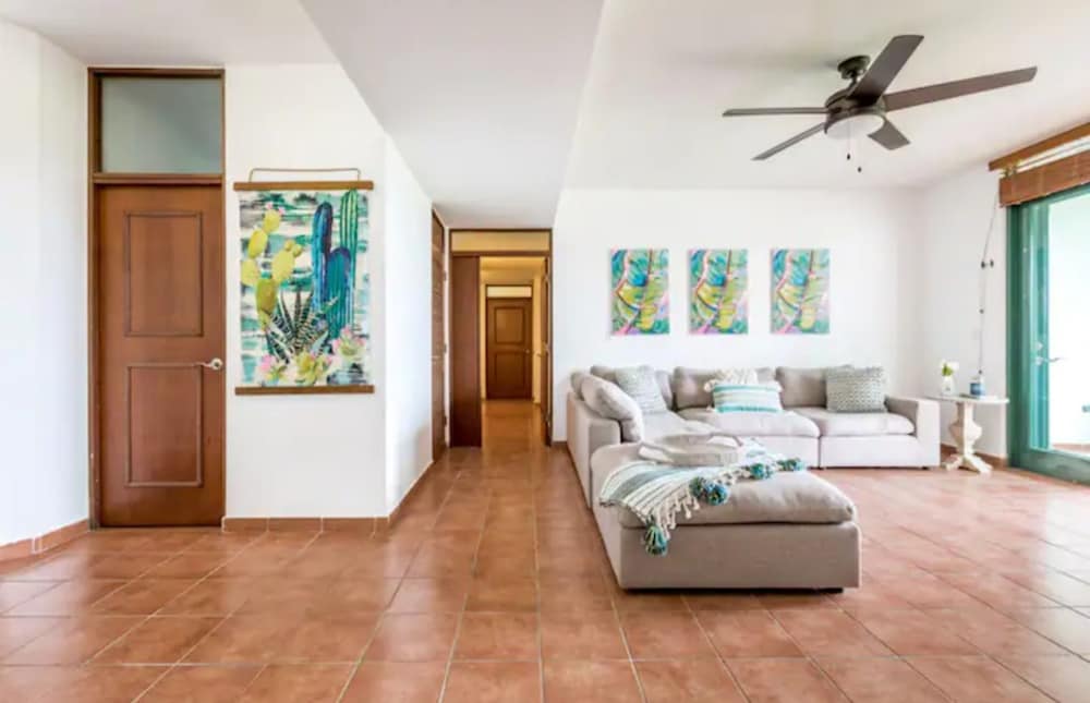 Golfside Villas - Property Image 136