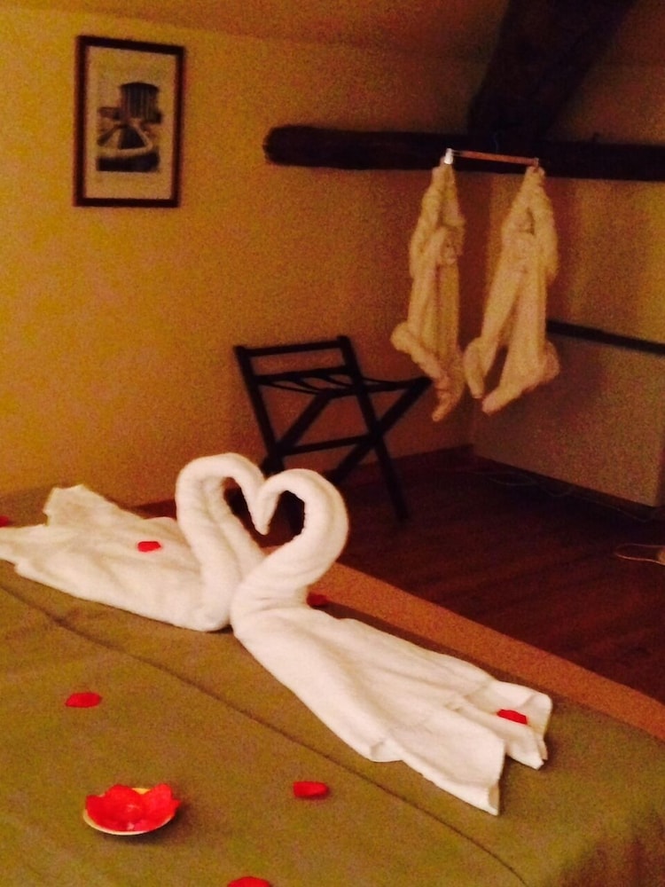 Casale di Tormaggiore Villa and Country Suites