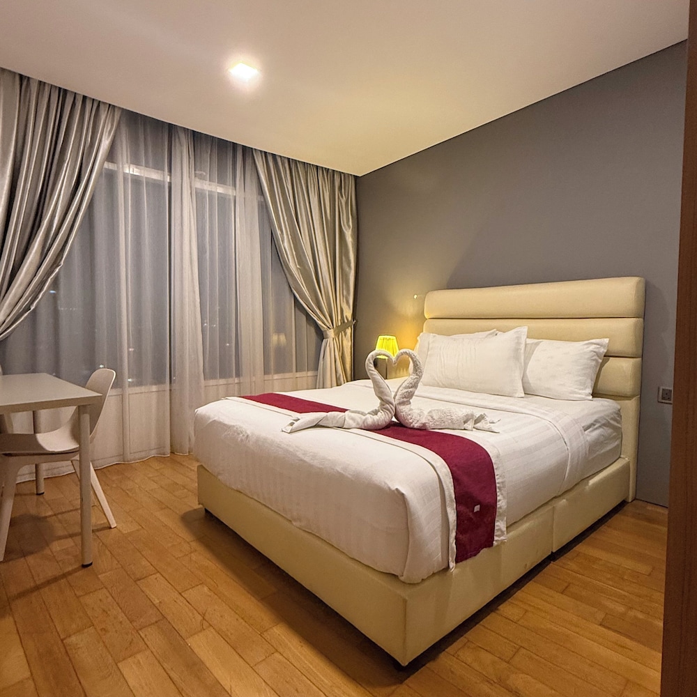 Vortex suites klcc