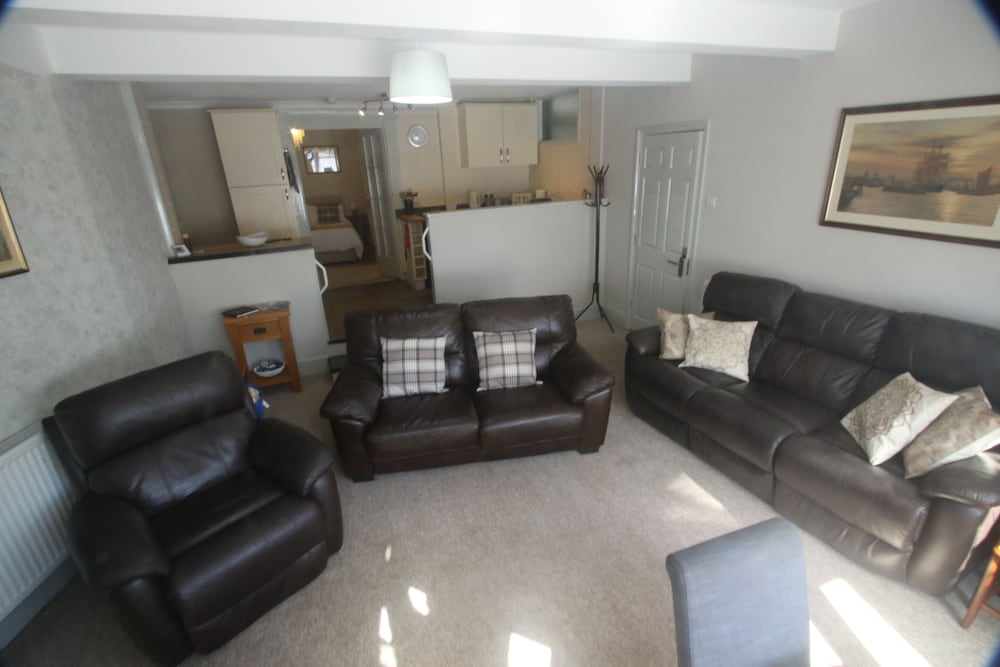 Spring Garden Holiday Apartments