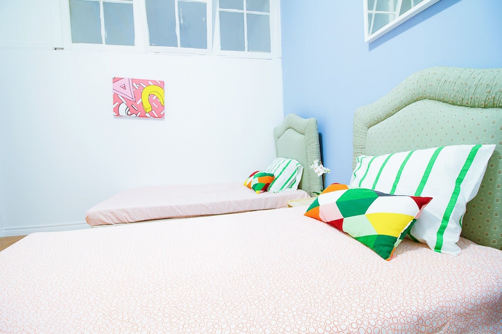 1 Bedroom Apartment near Kensington Market - Unit 4 - Image 4