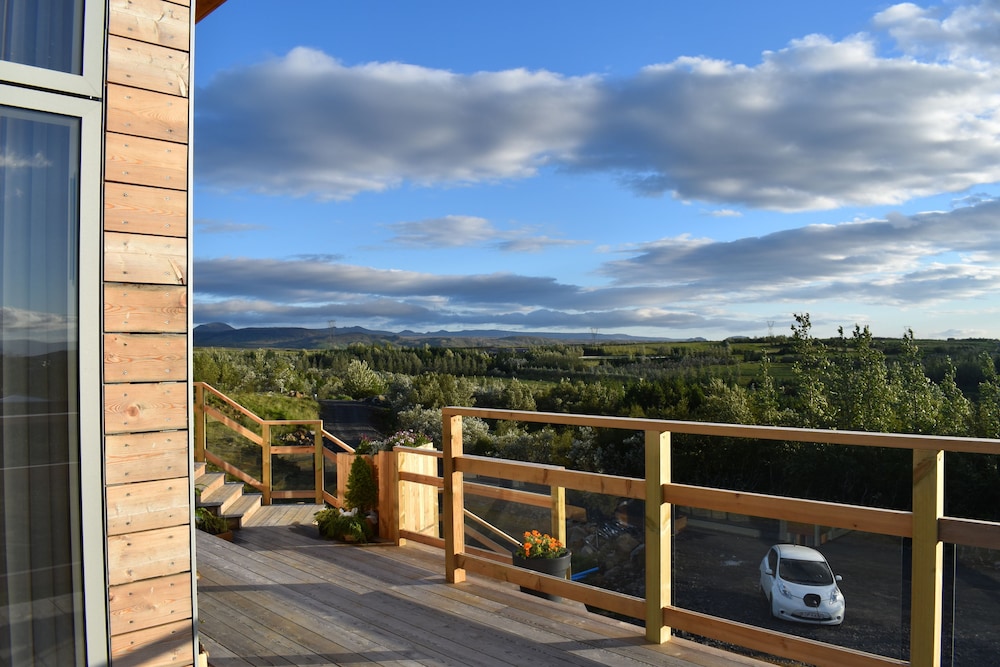 Designers Villa near Alafoss Waterfall