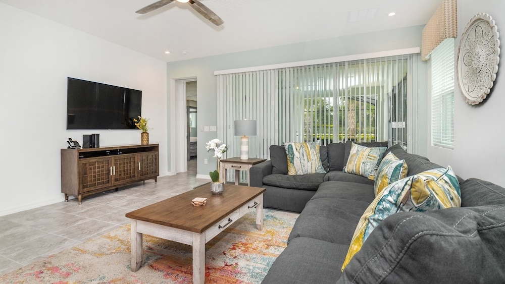 Solara Resort 7 Bedroom Private Pool+Spa Movie Room Home 7 Home