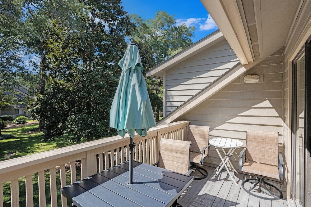 2d West Hyde Park 3 Bedroom Condo