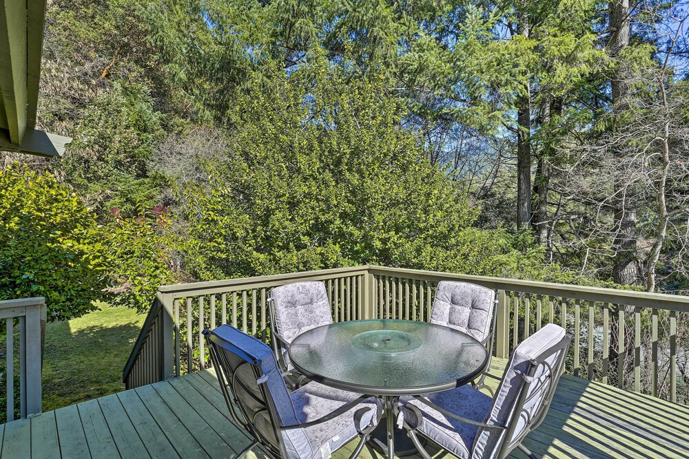 Woodsy Willow Creek Getaway w/ Pool & Deck! view 3