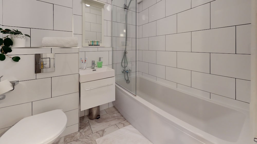 4guests-parking-2br-familyfriendly