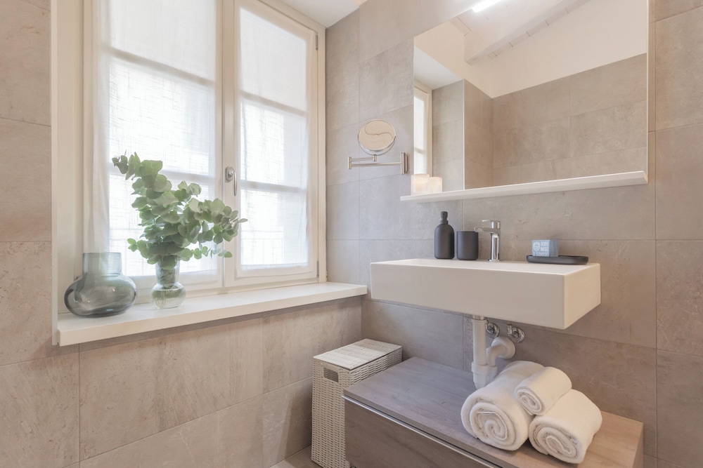 Palazzo Tatti by Rent all Como photo 2