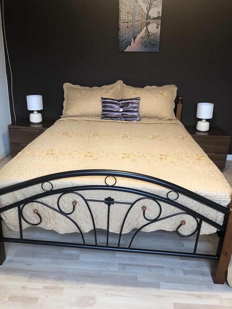 Remarkable 3-bed House in Ipswich With a Zen Vibe view 3