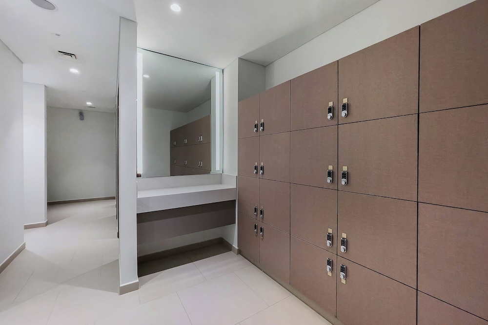 Fabulous 1BR in Act Two Emaar Downtown