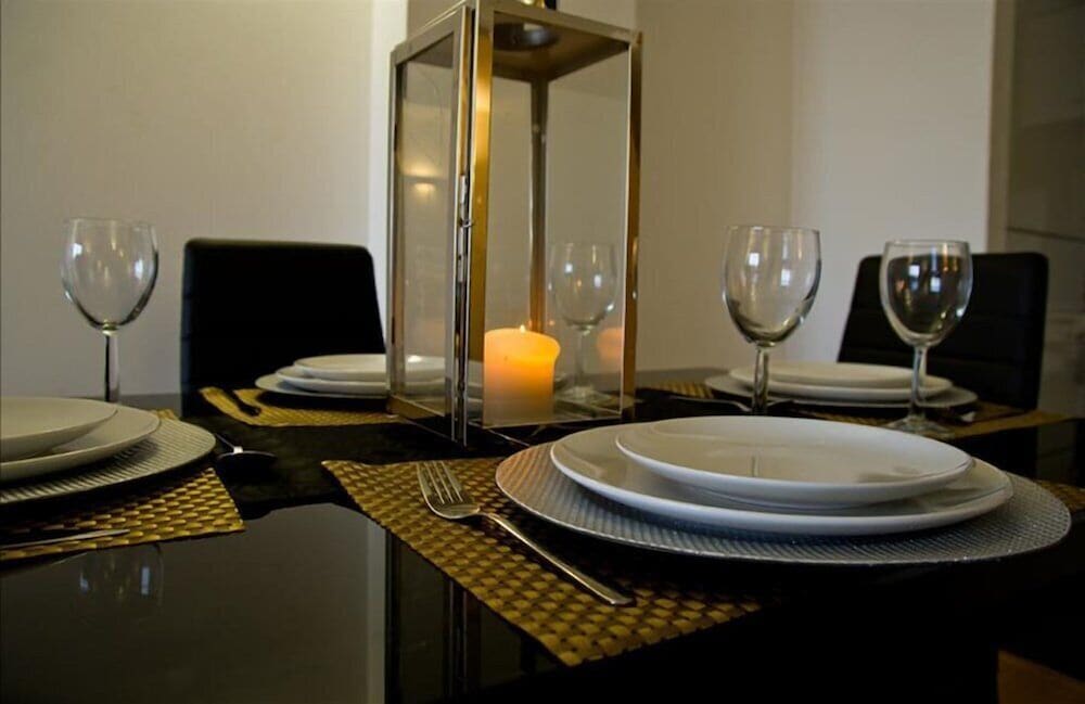 Icon Becket Apartment view 4