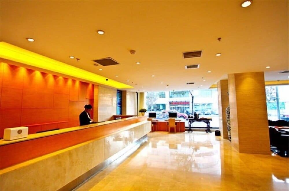 Quan Ji Hotel