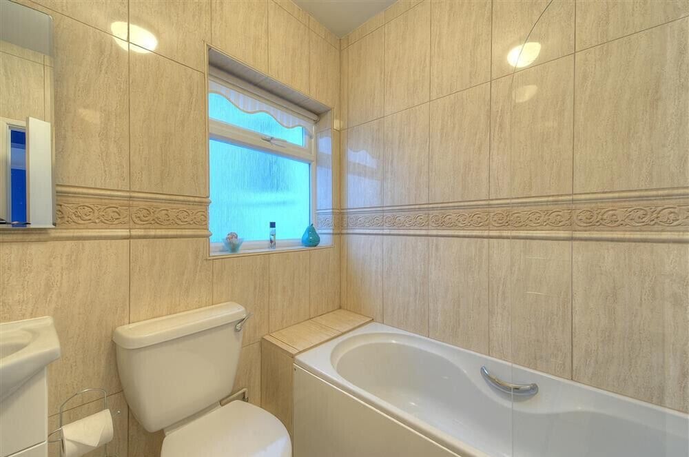 1 Harbour Heights