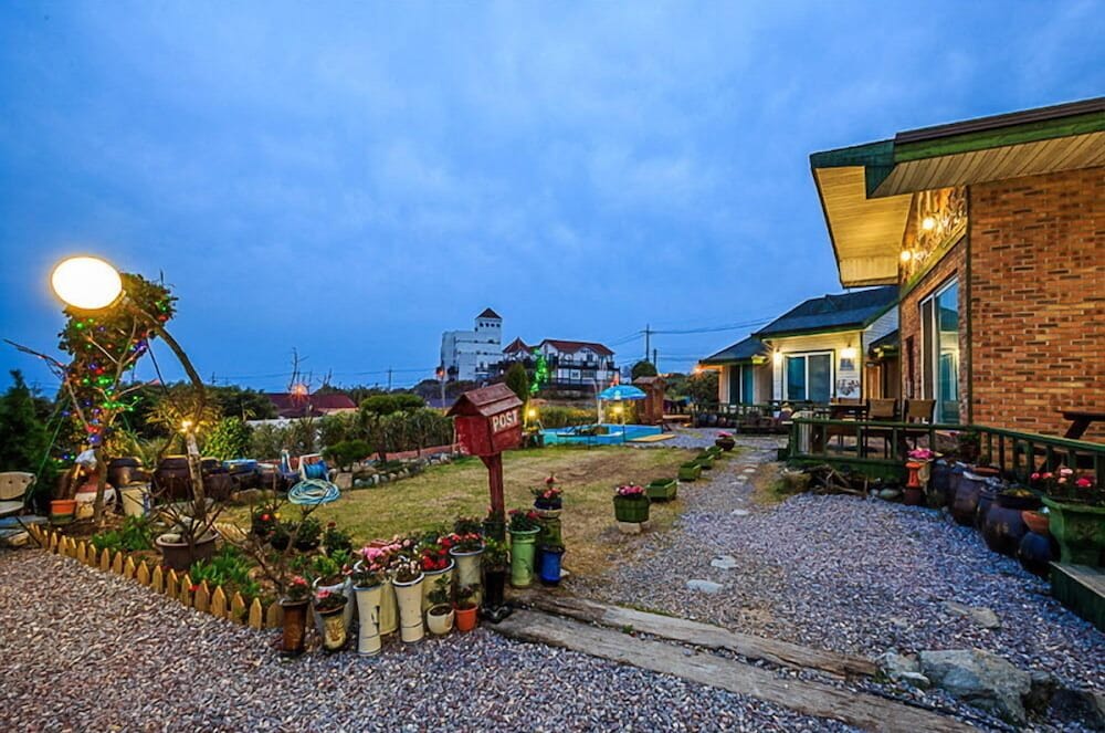Hanuel Bada Pension