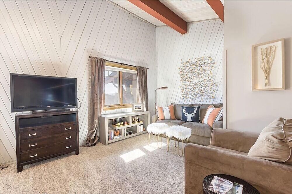 Phoenix 118A - 3 Br Condo