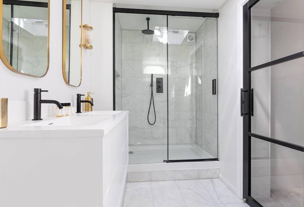 Cheyne Walk Houseboat by Onefinestay