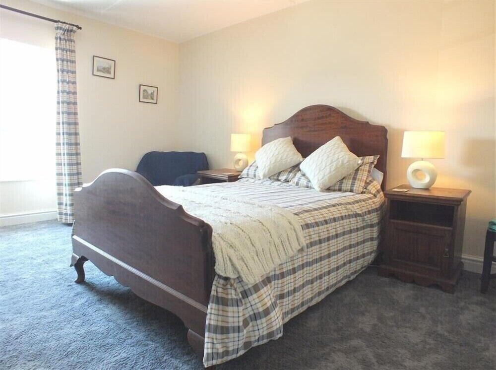 Dinas Island Cottage