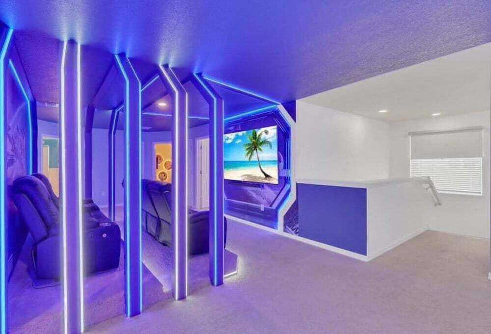 10 Bed 8 Bath Villa Gamesroom & Pool 16284saint 10 Bedroom Villa
