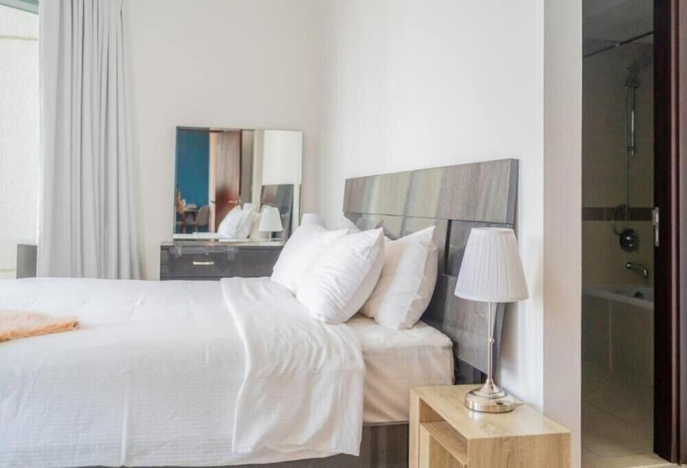 BellaVista-1BR Huge Terrace  29Boulevard
