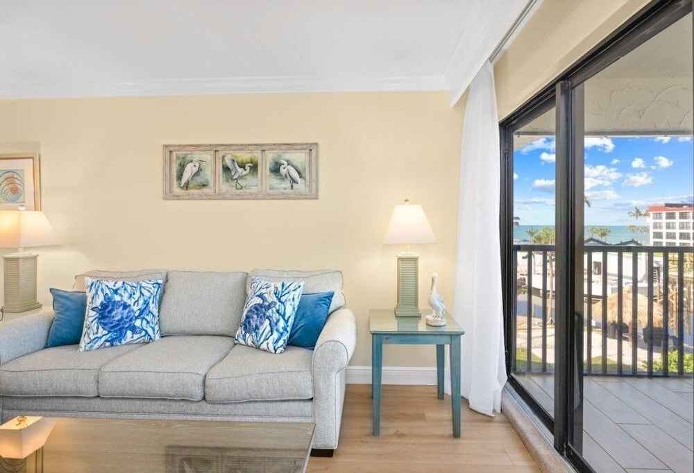 Pointe Santo D35 2 Bedroom Condo