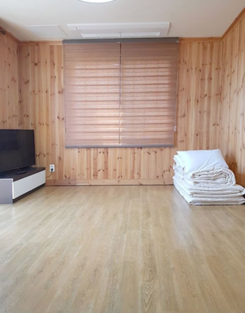 Jeju Turnang House Pension view 4