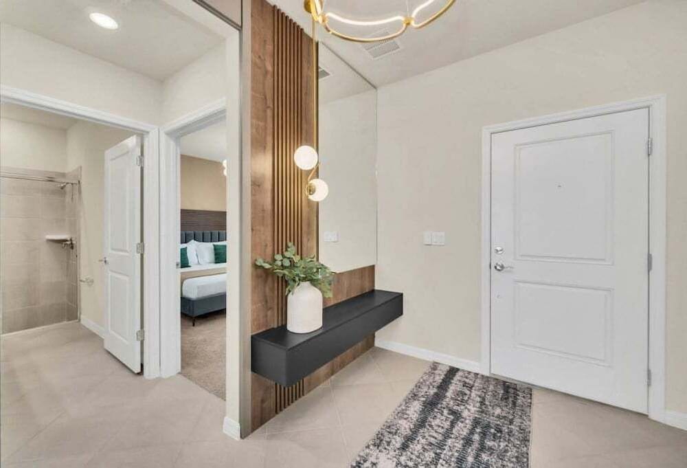 5 Bedroom Townhome With Private Splash Pool! 5 Townhouse