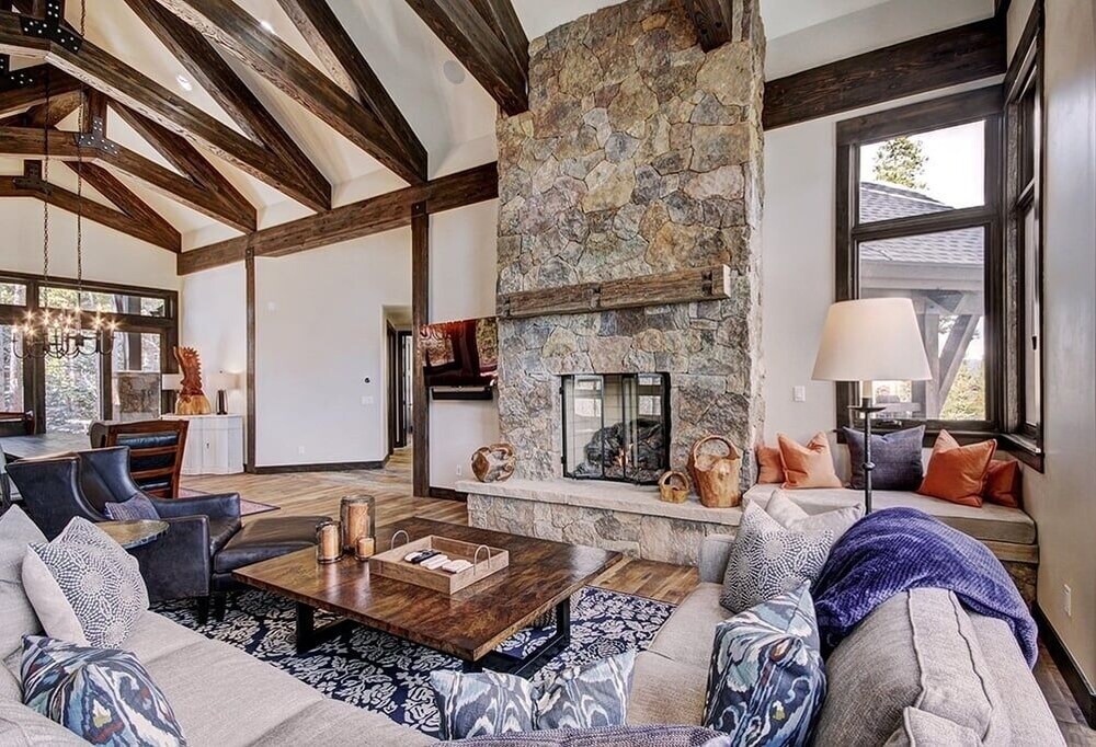 Hawk's Hideaway 6 Bedroom Home