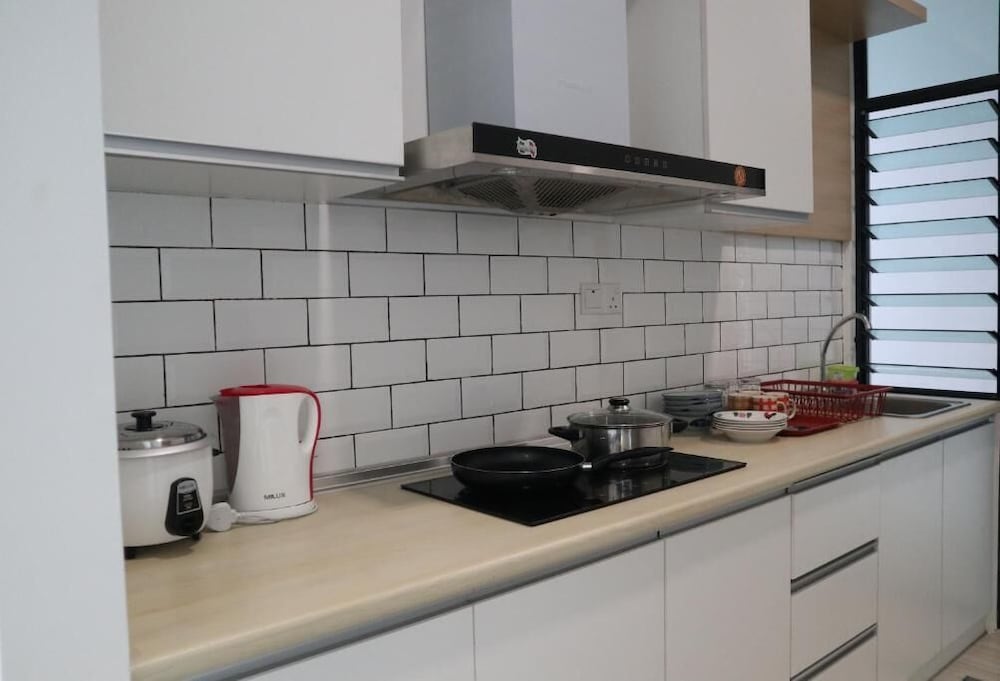 Zen66 Roxy Serviced Apartment