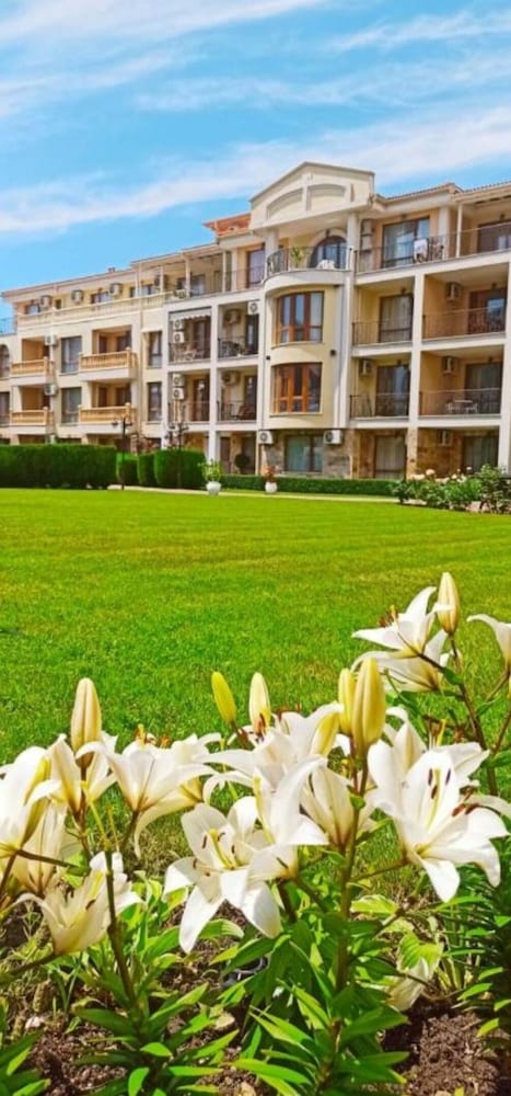 Maisonettes in Royal Bay Residence&SPA 2
