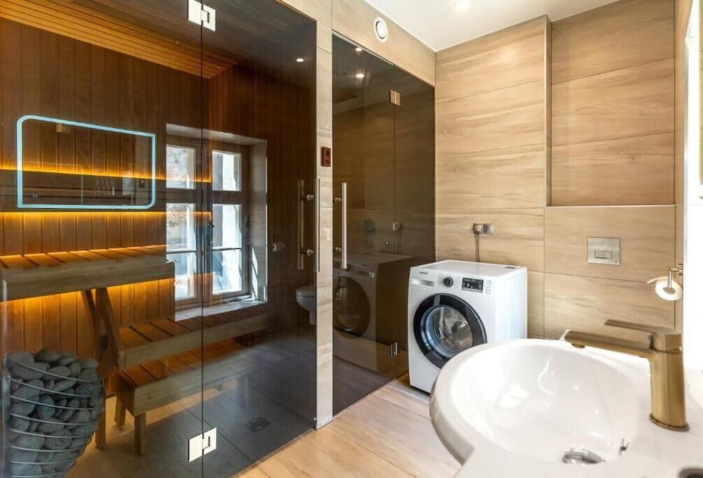 Luxury 2BD apartment in City Center