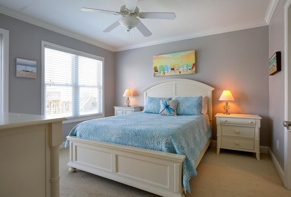 Myrtle Beach Vacations - Halfway To Heaven 5 Bedroom Home by RedAwning - Property Image 4
