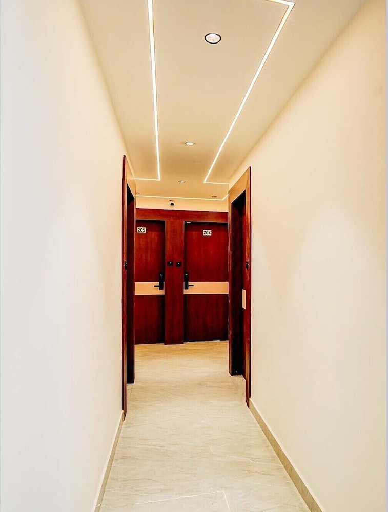 Fabhotel Sanviraaj