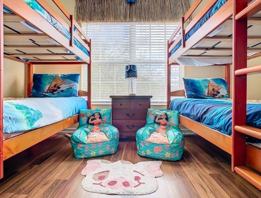 Themed 3-Bedroom Townhome w/Private Pool Near Disney - Windsor Palms 3 Townhouse