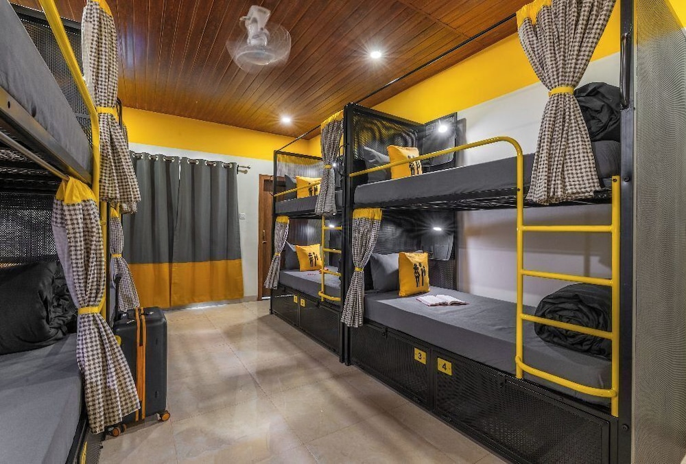 The Hosteller Lonavala City Centre