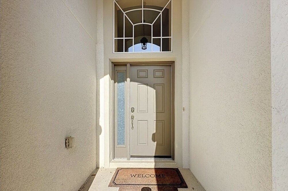 Spacious 4 Bed Villa With Pool/spa And Game Room 4 Bedroom Villa
