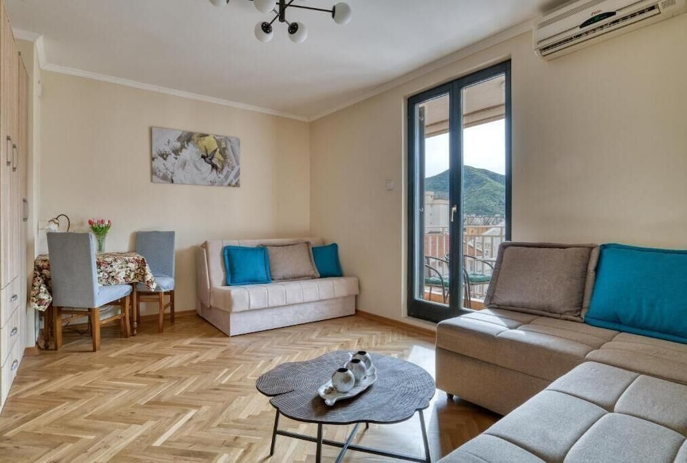 Comfort apartments near the beach