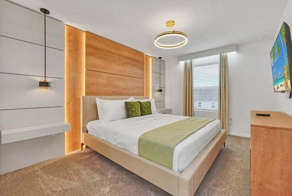 Enchanted Solara Retreat Themed Bedrooms & Pool 5 Townhouse
