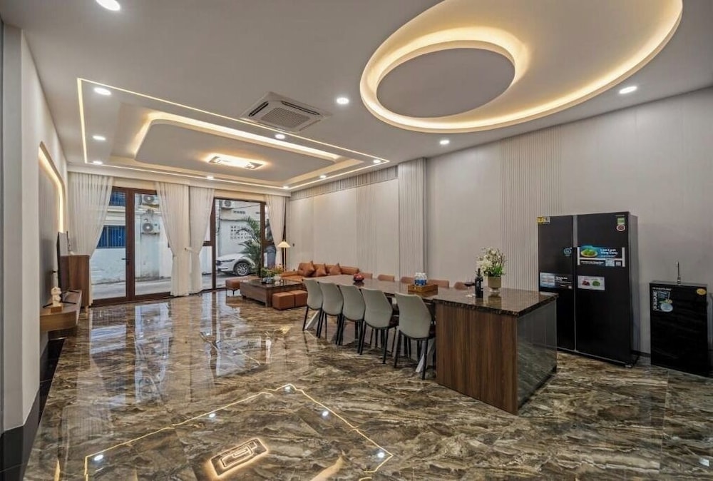 T P Villa