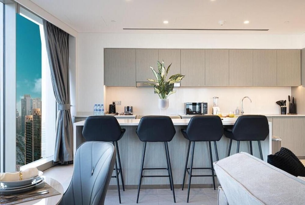 Roomszy Grande Residences Downtown Dubai