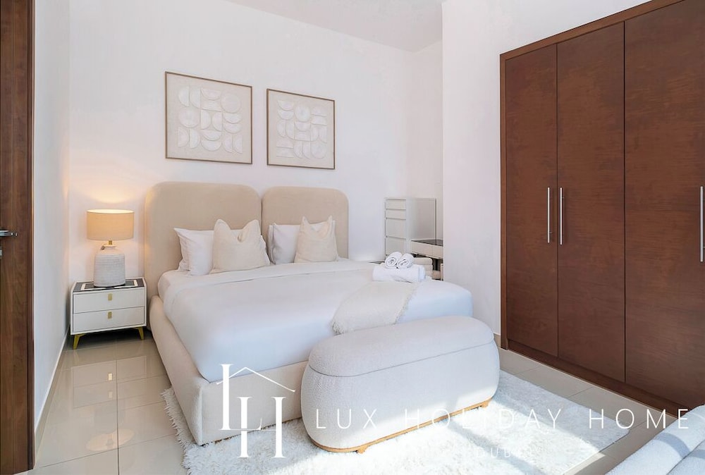 LUX The West Wharf Canal View Suite