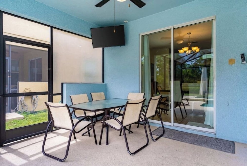 Sugar Palm Place 6 Bedroom Home