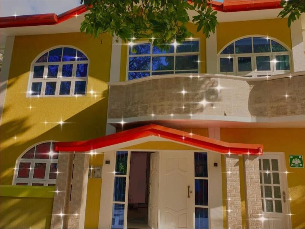 Hedheykuri Residence