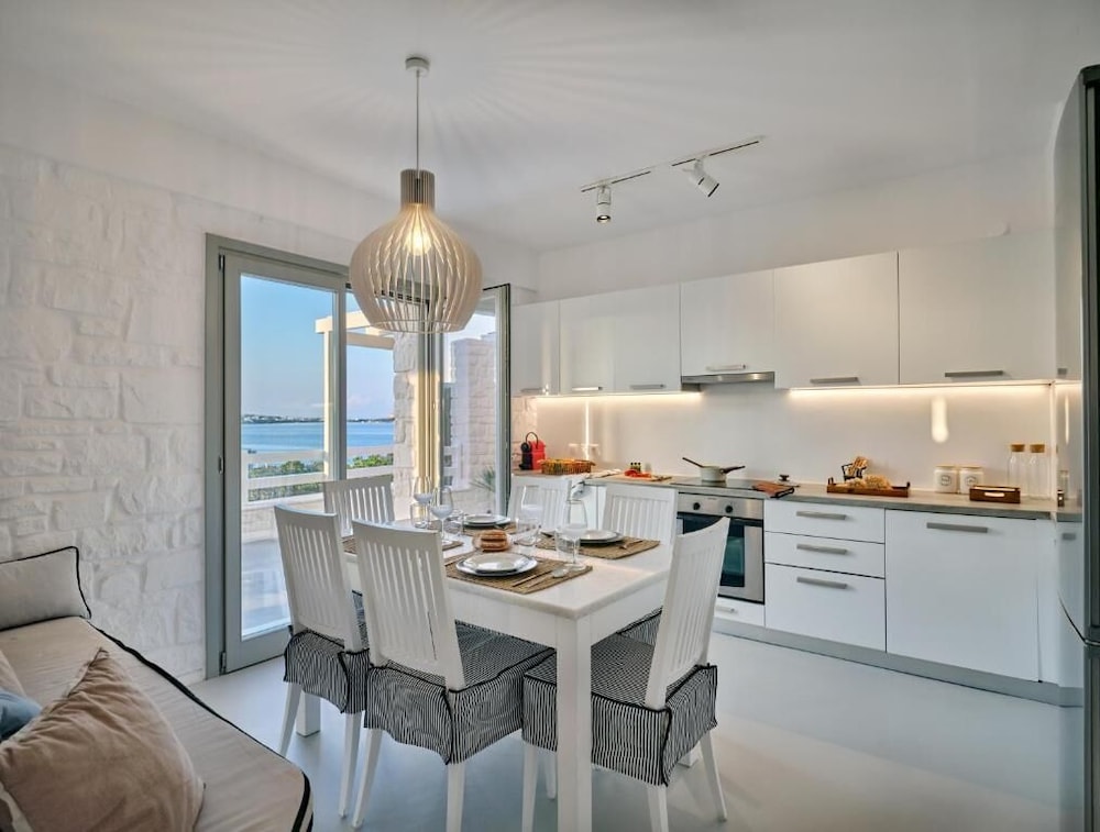 Empire Luxury Villas