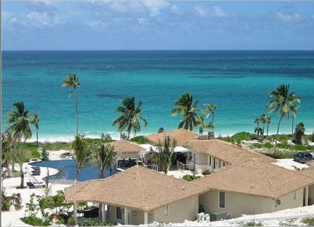 Sky Beach Club Bungalow 1 Bedroom Cabin - Property Image 15