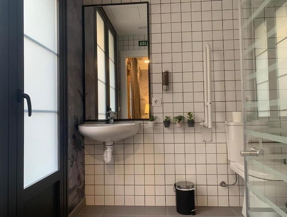 VTZ The Botanic Hostel