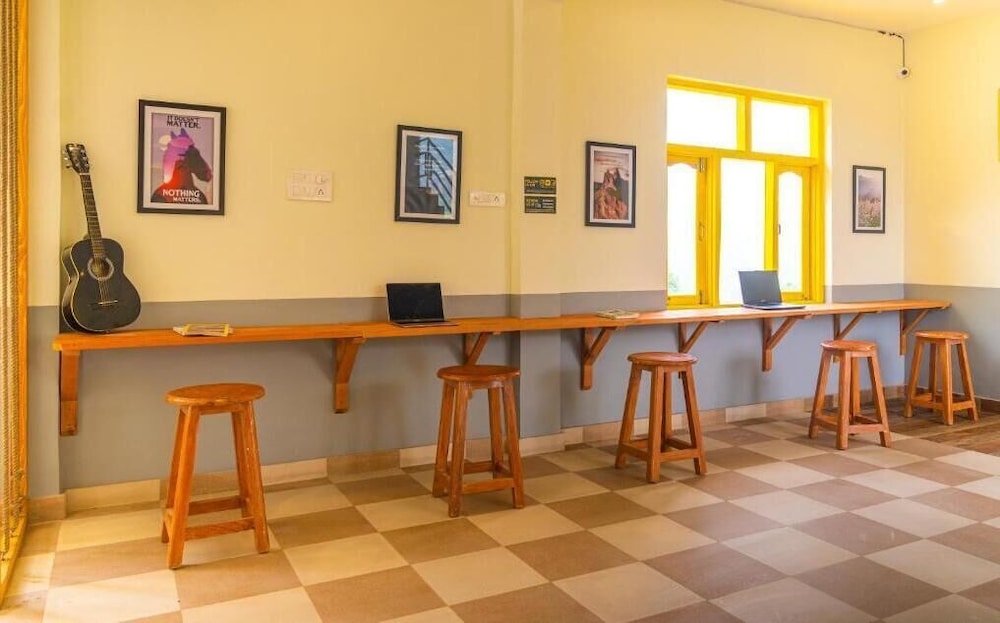 The Hosteller Kareri