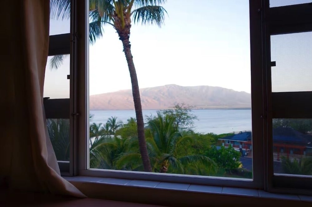 Menehune Shores 601 2 Bedroom Condo