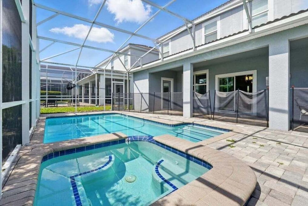 Exceptional Quality Private Pool Home 6 Bedroom Villa